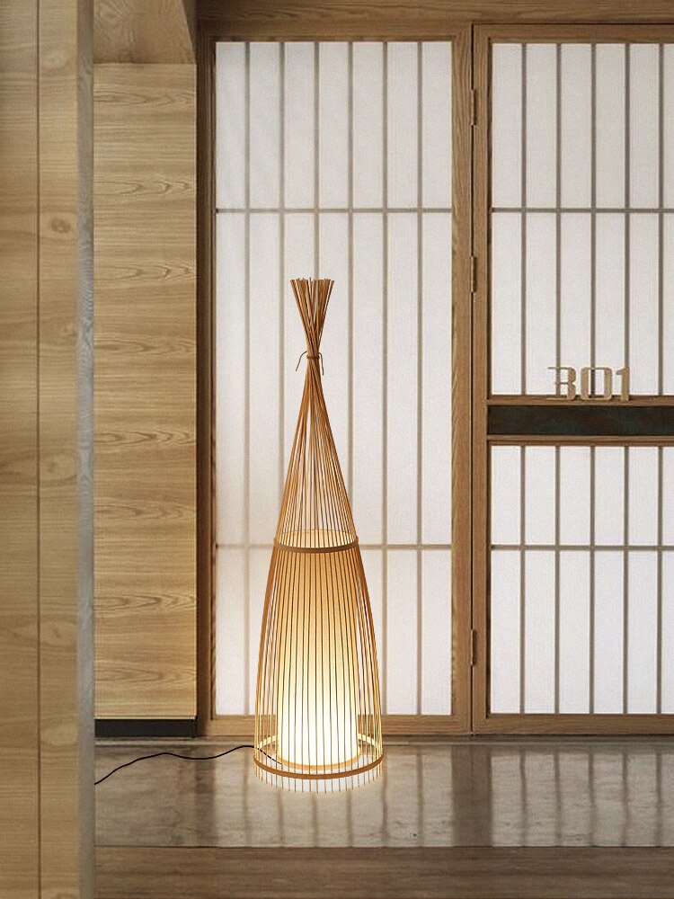 Lámpara de pie de bambú de estilo japonés